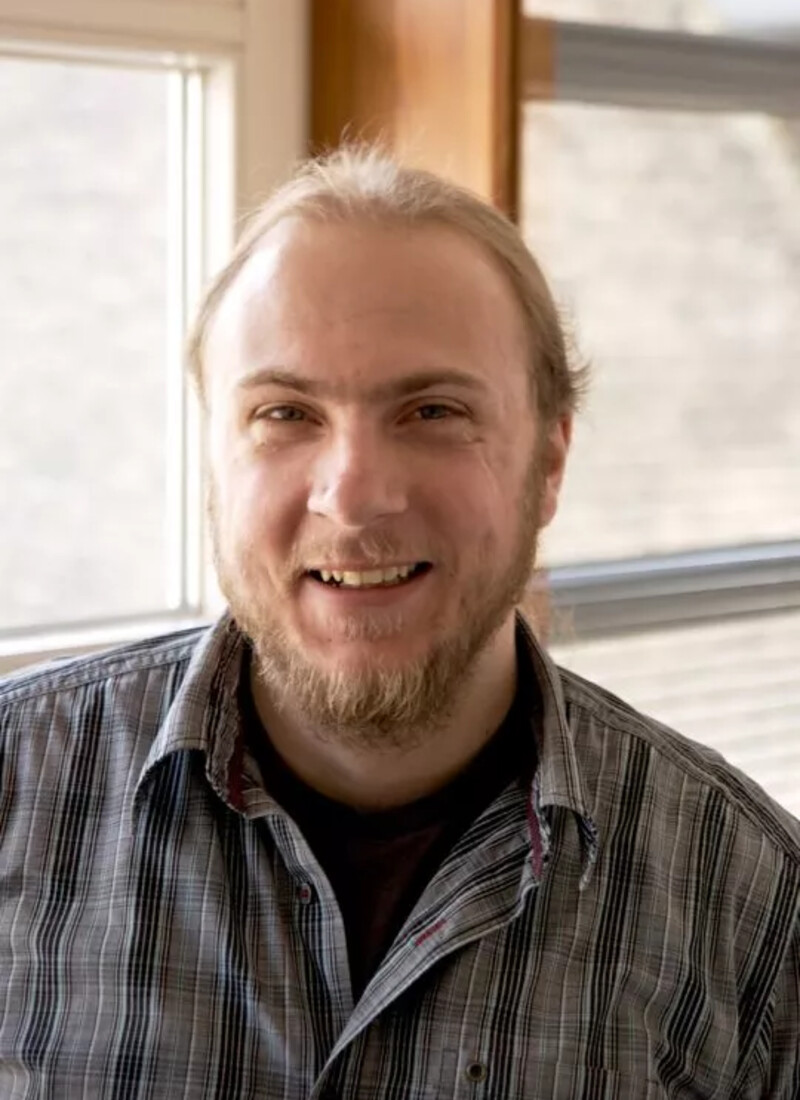 Robin, software development and frontend